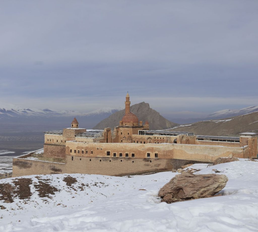 Ishak Pasha winter